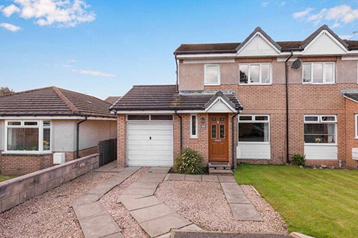 3 Bedroom Semi-Detached House For Sale In Primrose Place, Livingston, EH54