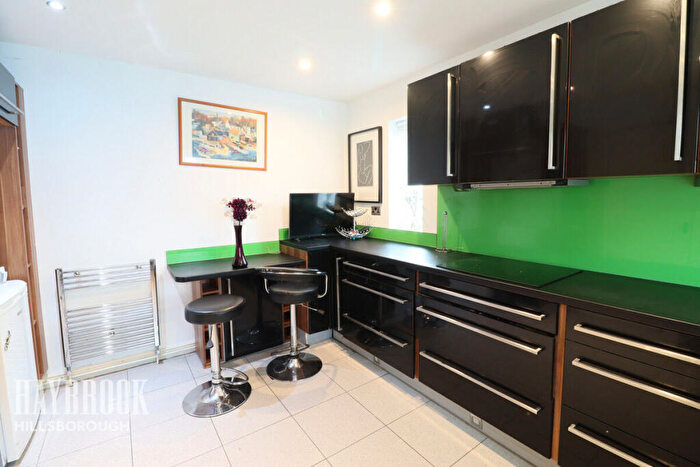 4 Bedroom Detached House For Sale In Hibberd Place, Sheffield, S6