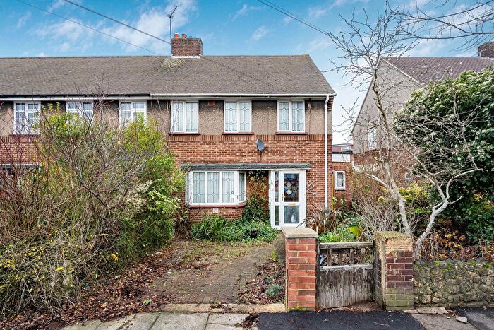 3 Bedroom Property For Sale In Cuckoo Hall Lane, Edmonton, N9