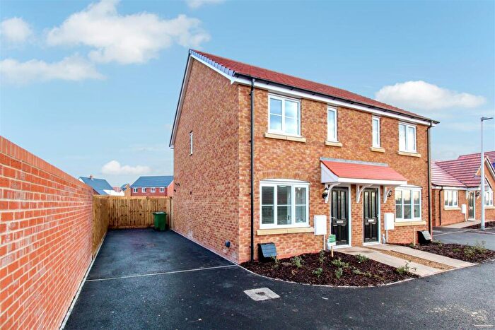 2 Bedroom Semi-Detached House To Rent In Jenkyn Drive, Bishops Tachbrook, Warwickshire, CV33