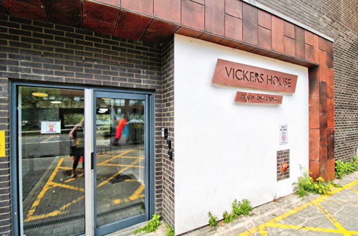 1 Bedroom Flat For Sale In South Street, Romford, RM1