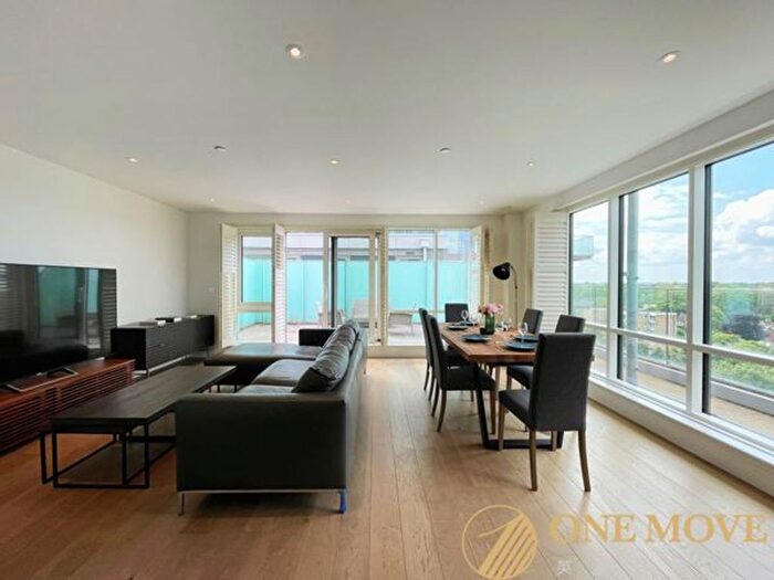 2 Bedroom Flat For Sale In Longfield Avenue, Dickens Yard Longfield Avenue, W5