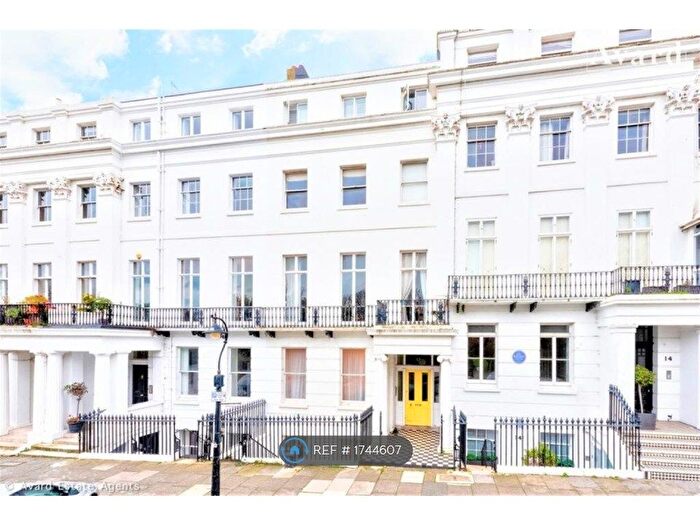 2 Bedroom Flat To Rent In Sussex Square, Brighton, BN2
