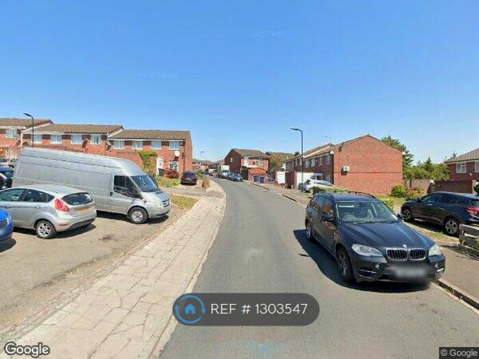 Studio To Rent In Lancaster Road, Northolt UB5