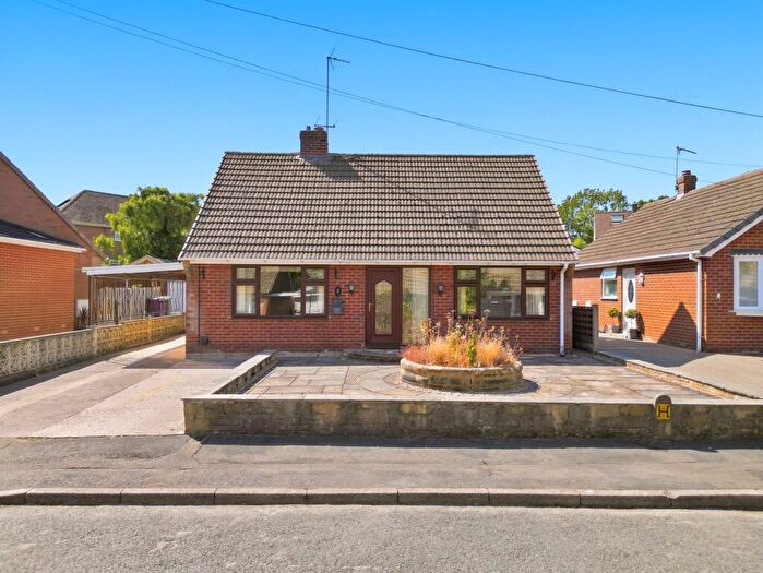 2 Bedroom Detached Bungalow For Sale In Sylvan Drive, Old Tupton, S42