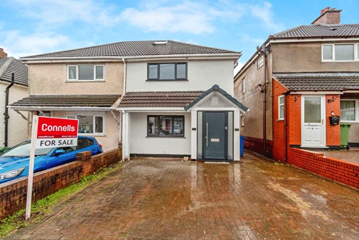 3 Bedroom Semi Detached House For Sale In Broadway, Hednesford, Cannock, WS12