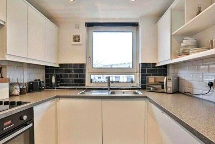 2 Bedroom Apartment To Rent In Neckinger Estate, London, SE16