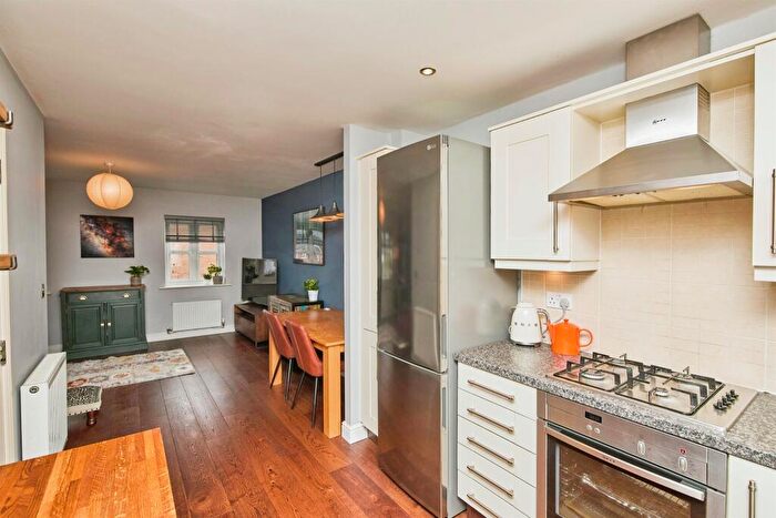 3 Bedroom Terraced House For Sale In Cape Court, Derby, DE24