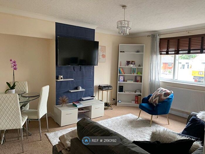 1 Bedroom Flat To Rent In Broadway East, Northampton, NN3
