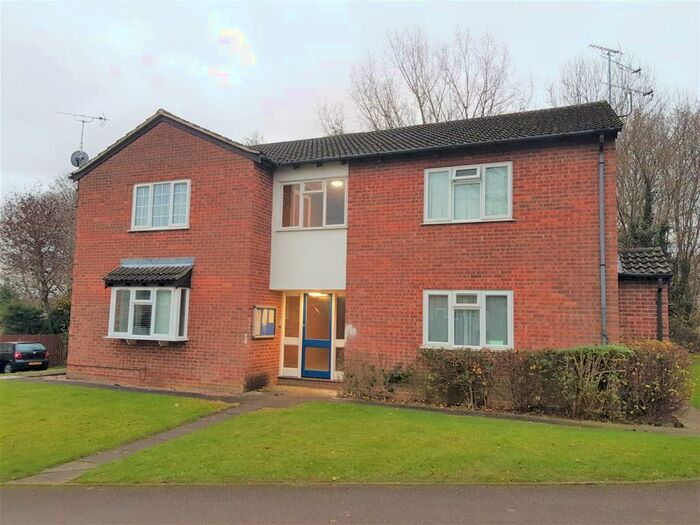 1 Bedroom Flat To Rent In Celandine Drive, Luton, Bedfordshire, LU3