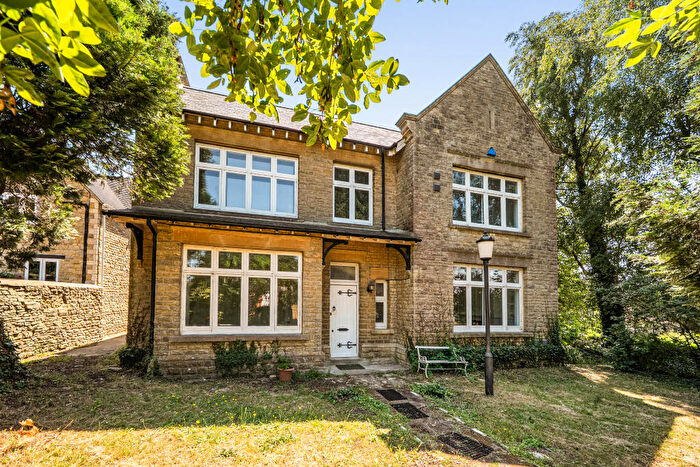 4 Bedroom House For Sale In The Green, Upper Heyford, OX25