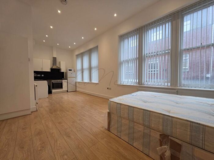 Studio To Rent In High Street, Maidenhead, SL6