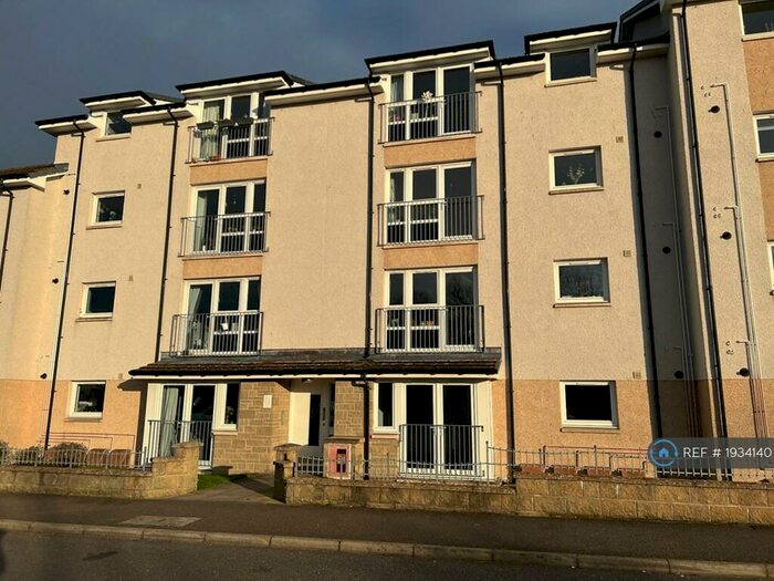 2 Bedroom Flat To Rent In Riverside Court, Nairn, IV12