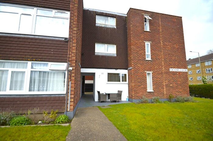 2 Bedroom Apartment To Rent In High Street, Addlestone, KT15