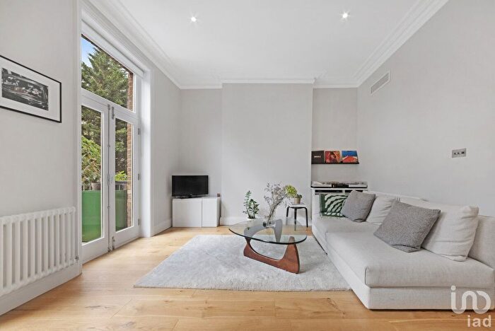 1 Bedroom Flat For Sale In Lanhill Road, London, W9