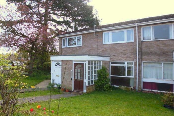 2 Bedroom Maisonette To Rent In Lomaine Drive, Birmingham, B30