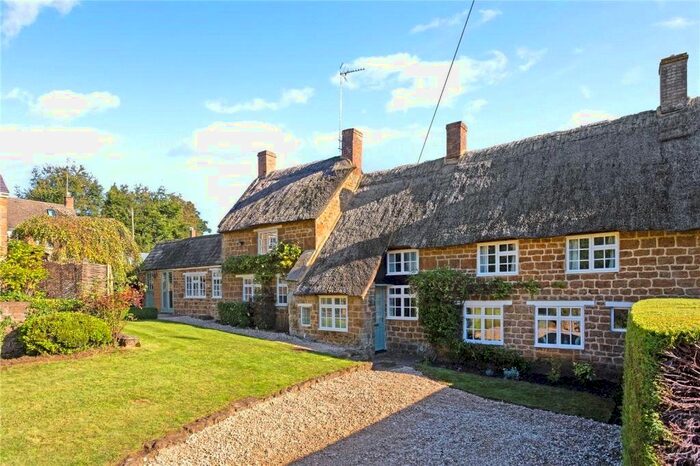 3 Bedroom Detached House For Sale In Mill Lane, Wigginton, Banbury, OX15
