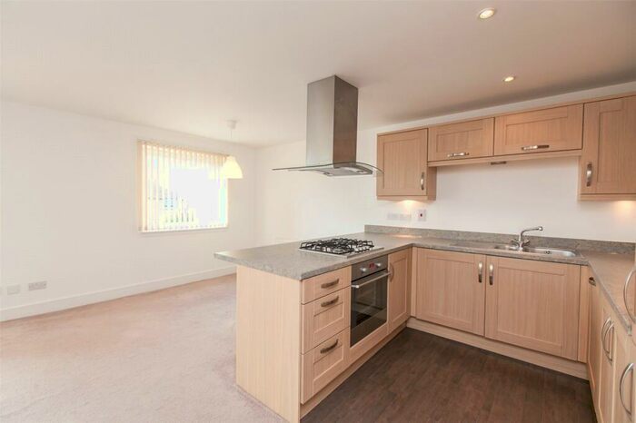 2 Bedroom Flat To Rent In Pinkhill Park, Edinburgh, EH12