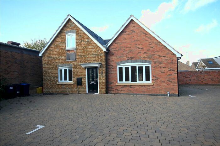 3 Bedroom Detached House To Rent In High Street, Moulton, Northampton, NN3