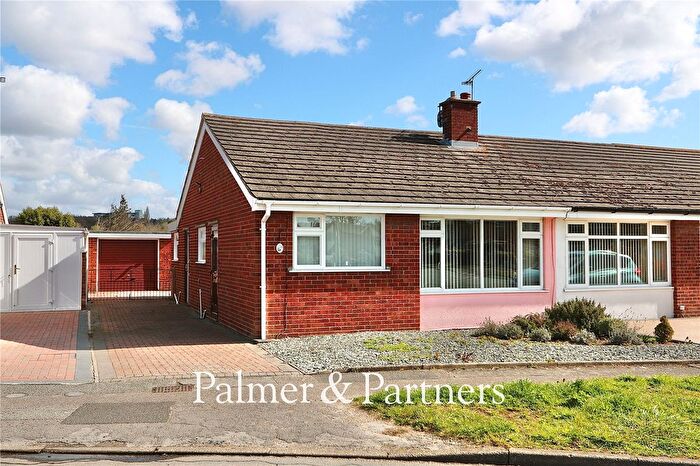 2 Bedroom Bungalow For Sale In Leggatt Drive, Bramford, Suffolk, IP8