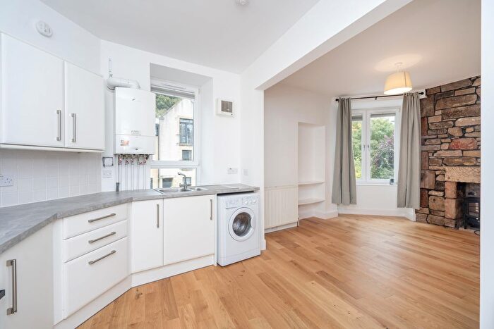 1 Bedroom Flat To Rent In Coltbridge Avenue, Edinburgh, EH12