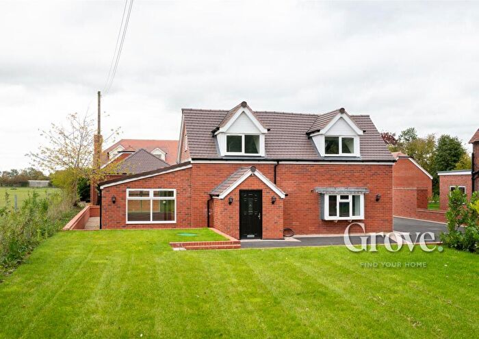 3 Bedroom Detached House To Rent In Droitwich Road, Torton, DY10