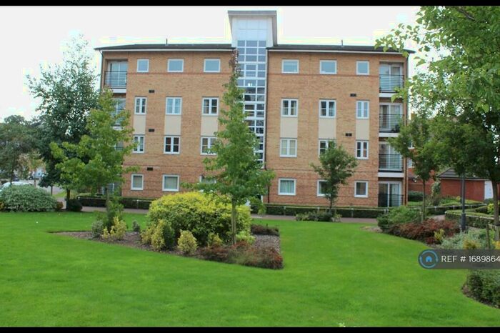 2 Bedroom Flat To Rent In St Josephs Green, Welwyn Garden City, AL7