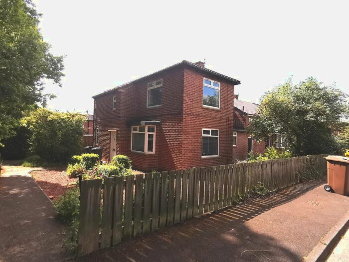 2 Bedroom Flat To Rent In Gleneagles Close, Benton, Newcastle Upon Tyne, NE7