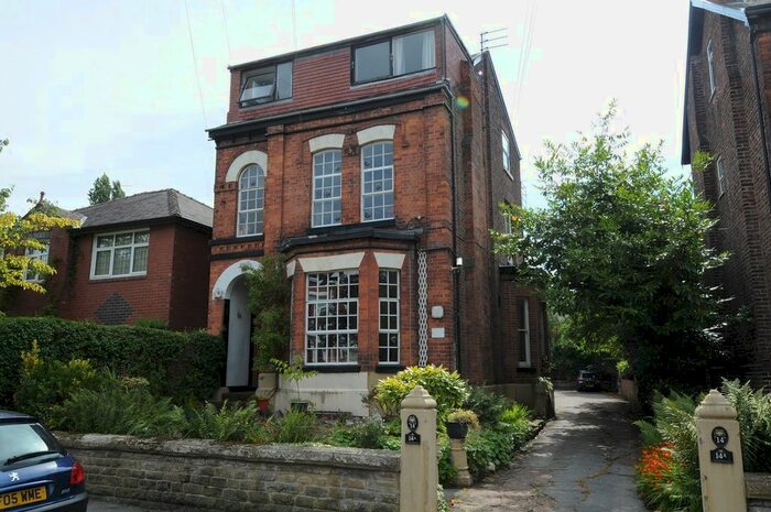 Studio To Rent In Lea Road, Heaton Moor, Stockport SK4