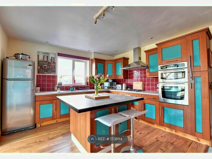 4 Bedroom Detached House To Rent In Whitebread Lane, Beckley, Rye, TN31