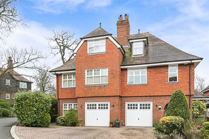 3 Bedroom Semi-Detached House For Sale In Holbrook Gardens, Aldenham, Watford, WD25