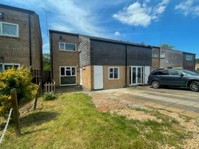 3 Bedroom Property To Rent In Foskitt Court South, Little Billing, Northampton, NN3