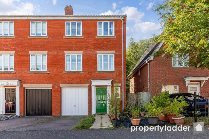 4 Bedroom Semi-Detached House For Sale In Stirling Road, Norwich, Norfolk, NR6