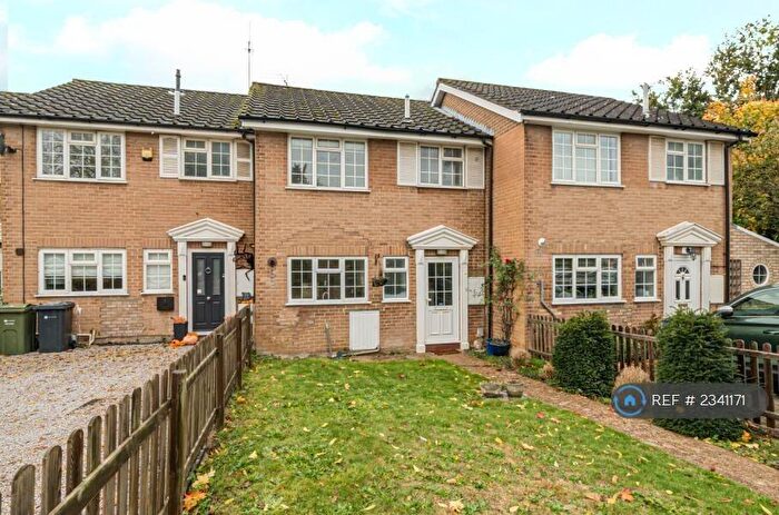 3 Bedroom Terraced House To Rent In Regalfield Close, Guildford, GU2