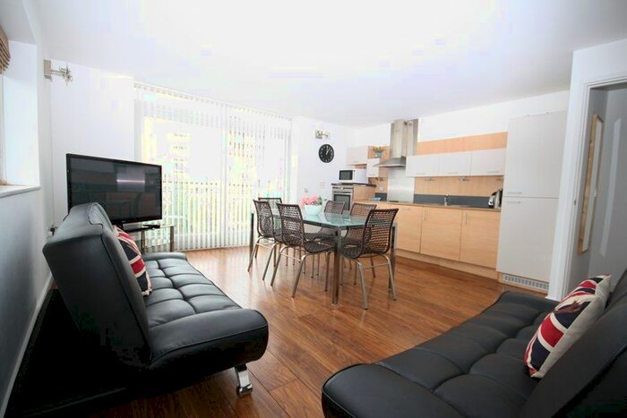 3 Bedroom Flat To Rent In Holly Court, John Harrison Way, North Greenwich, SE10