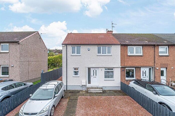 3 Bedroom End Of Terrace House For Sale In Macbeth Road, Dunfermline, KY11