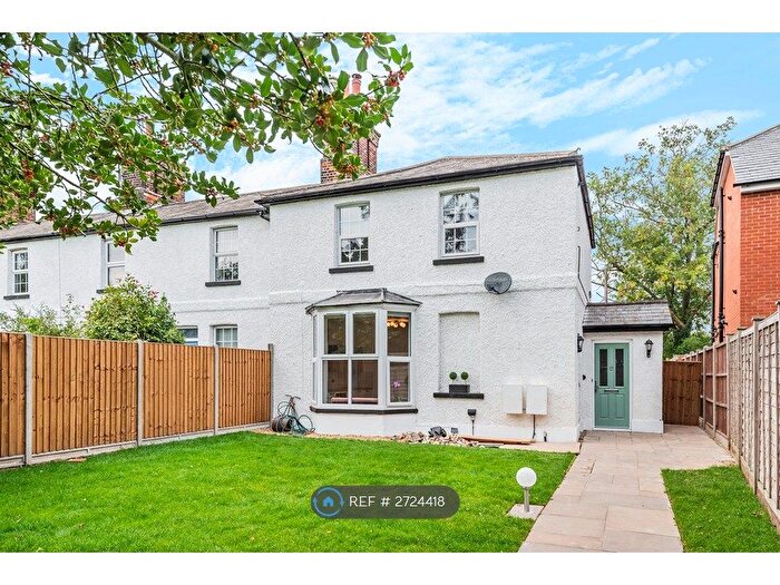 2 Bedroom Maisonette To Rent In Station Terrace, Hitchin, SG4