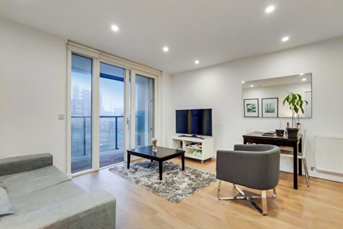 1 Bedroom Flat To Rent In Cordelia Street London, E14