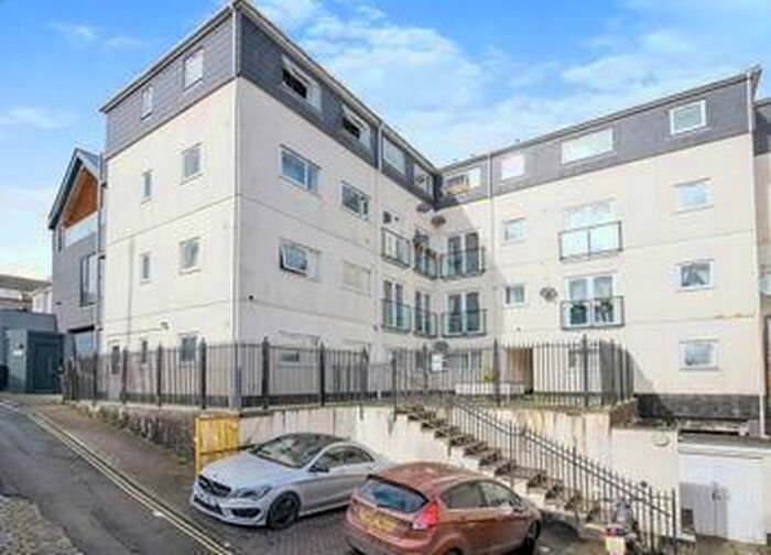 2 Bedroom Flat To Rent In Belgrave Lane, Mutley, Plymouth, PL4