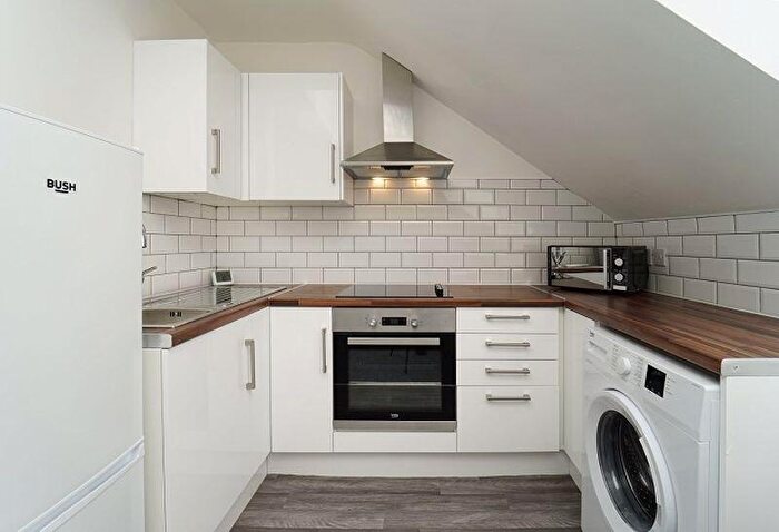 1 Bedroom Flat To Rent In Alexandra Road, Leeds, LS6