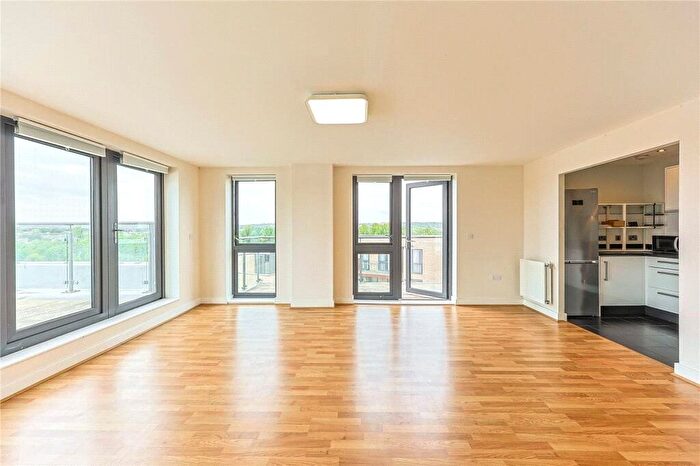 3 Bedroom Flat To Rent In Charcot Road, London, NW9