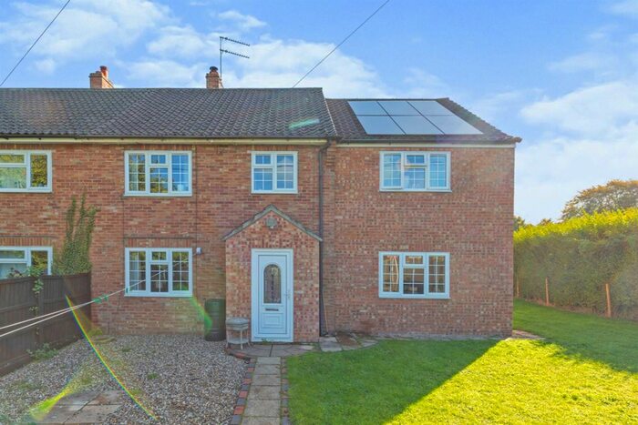 4 Bedroom Semi-Detached House For Sale In Rectory Road, Edgefield, Melton Constable, NR24