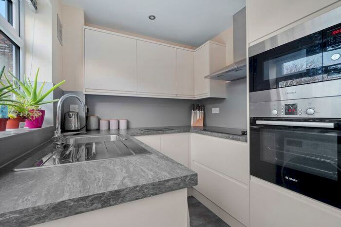 3 Bedroom Terraced House To Rent In Princes Drive, Weymouth, DT4