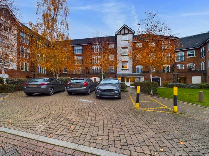 1 Bedroom Detached House For Sale In Northgate, Crawley, RH10