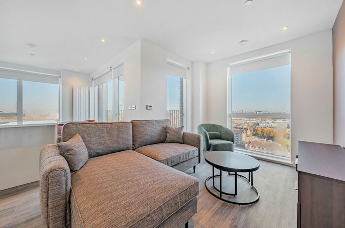 2 Bedroom Flat To Rent In Thurlow Street, London, SE17