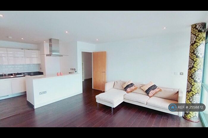2 Bedroom Flat To Rent In Deansgate, Manchester, M3