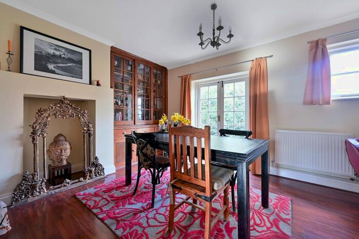 6 Bedroom Detached House To Rent In Boughton Hall Avenue, Send, GU23