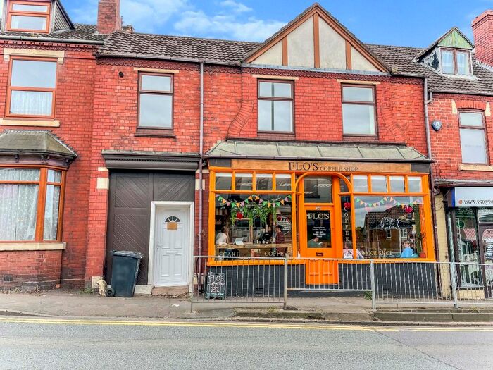 2 Bedroom Flat To Rent In Windmill Hill, Halesowen, B63