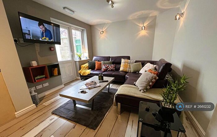 5 Bedroom Terraced House To Rent In Blantyre Road, Liverpool, L15