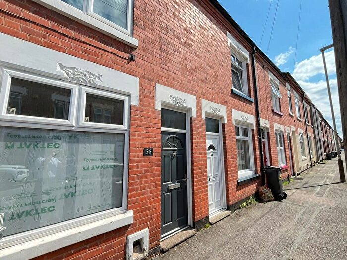 2 Bedroom Terraced House To Rent In Tyndale Street, LE3